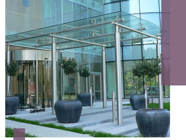 Навесы из стекла на заказ в Копейске — монтаж и установка