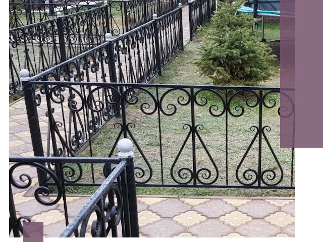 Кованые газонные ограждения под ключ в Копейске